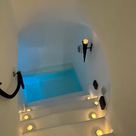 Argy's Luxury Caves 메갈로호리