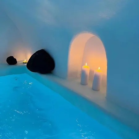 Argy's Luxury Caves 메갈로호리